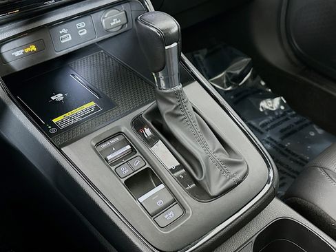 Used 2023 Honda CR-V EX-L image 16