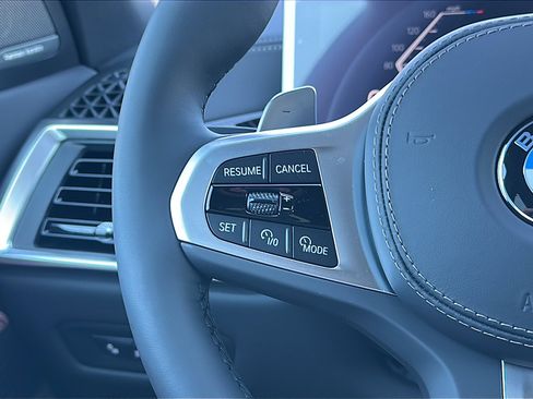 New 2026 BMW X5 sDrive40i w/ M Sport Package image 19