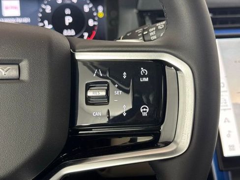 New 2025 Land Rover Discovery Sport S image 37