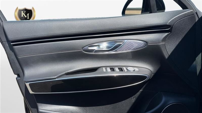Used 2025 Genesis GV70 2.5T AWD/4WD image 11