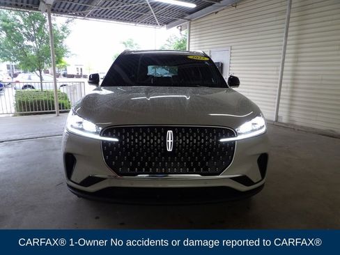 Used 2025 Lincoln Aviator Reserve w/ Equipment Group 201A AWD/4WD image 2