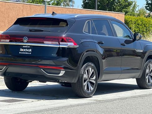 New 2026 Volkswagen Atlas Cross Sport SE AWD/4WD image 4