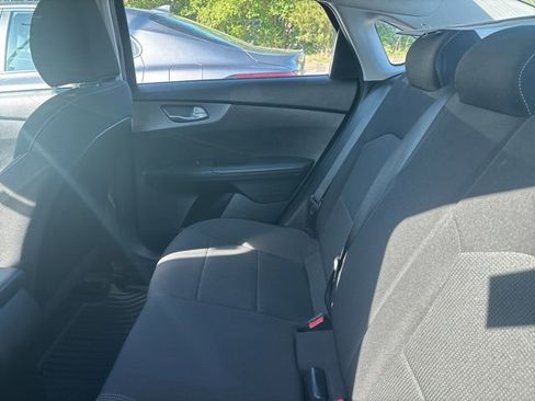 Used 2019 Kia Forte LXS FWD image 10