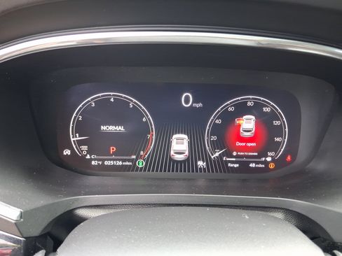 Used 2024 Acura MDX w/ Technology Package FWD image 14