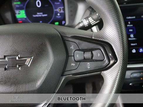 Used 2023 Chevrolet Bolt EUV LT FWD image 4