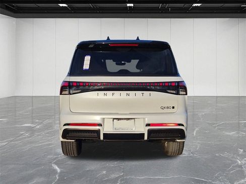 New 2026 INFINITI QX80 Autograph w/ Premium Cargo Package image 4