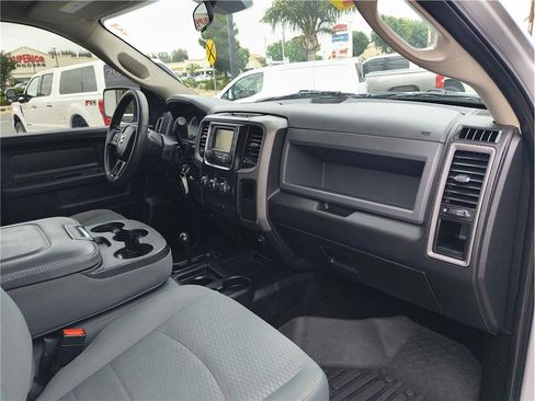 Used 2018 RAM 2500 Tradesman w/ Chrome Appearance Group AWD/4WD image 13