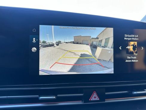 Used 2024 Hyundai Elantra SEL FWD image 20