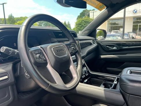 Used 2023 GMC Yukon Denali AWD/4WD image 20