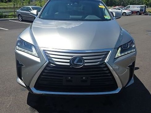 Used 2019 Lexus RX 350 AWD w/ Premium Package image 2