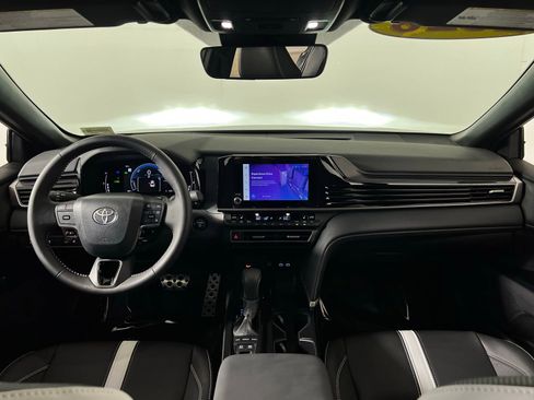 Used 2026 Toyota Camry SE w/ Convenience Package FWD image 24