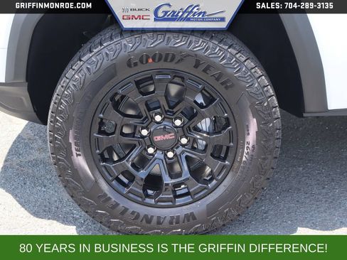 New 2026 GMC Canyon Elevation w/ Convenience Package RWD image 10