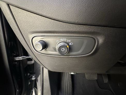 Used 2023 Chevrolet Equinox RS AWD/4WD image 27
