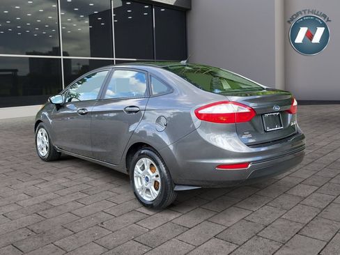 Used 2016 Ford Fiesta SE FWD image 3