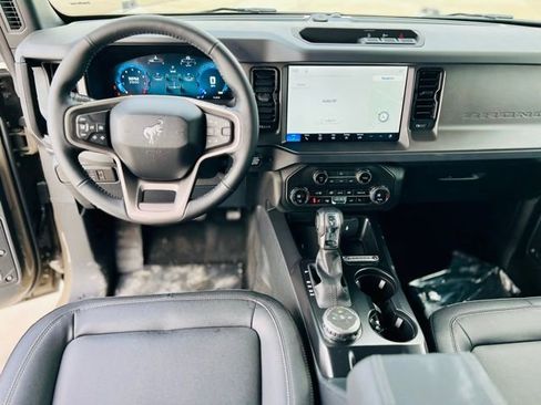 New 2026 Ford Bronco Big Bend image 12