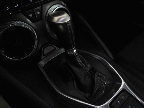 Used 2018 Chevrolet Camaro LT w/ RS Package image 28