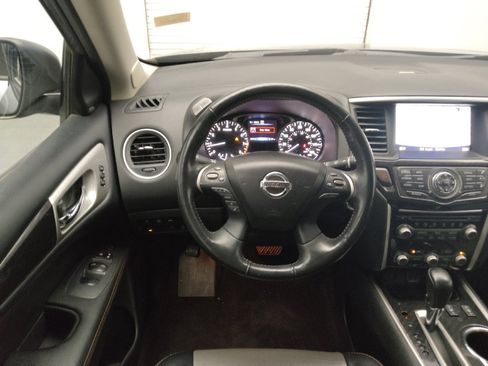 Used 2019 Nissan Pathfinder SL AWD/4WD image 22