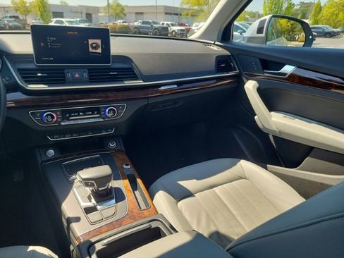 Used 2018 Audi Q5 2.0T Premium Plus AWD/4WD image 12