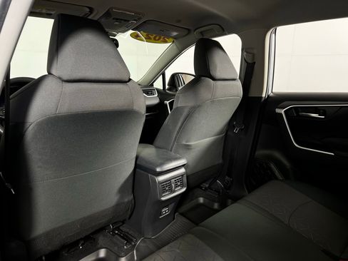 Certified 2024 Toyota RAV4 XLE FWD image 21