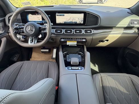 New 2026 Mercedes-Benz GLS 63 AMG 4MATIC image 30