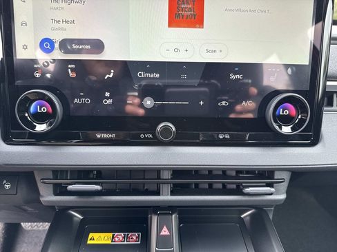 New 2026 Subaru Solterra Limited XT image 29