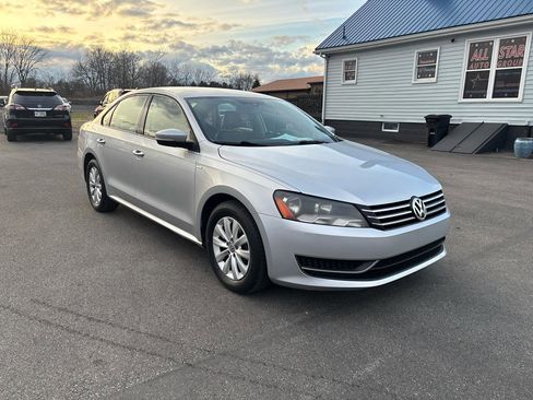 Used 2014 Volkswagen Passat 1.8T Wolfsburg Edition image 10
