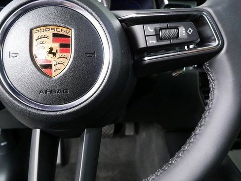 New 2026 Porsche Macan AWD/4WD image 11