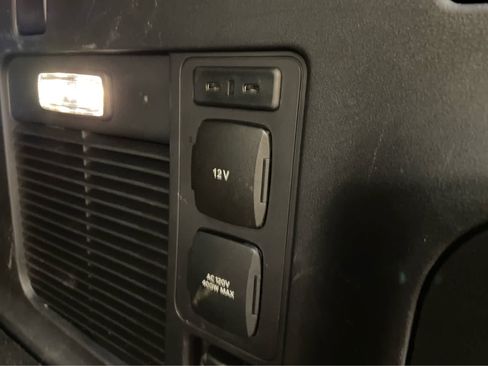 Used 2025 Lincoln Navigator L Reserve image 10