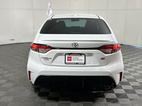 Certified 2026 Toyota Corolla SE FWD image 4