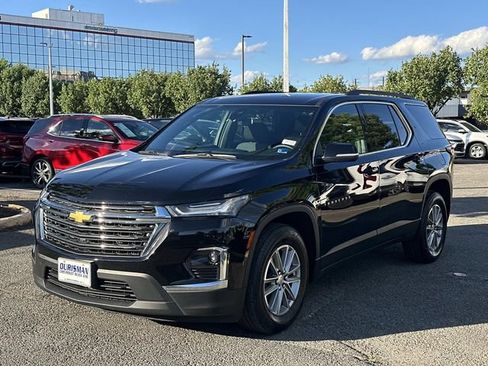 Used 2023 Chevrolet Traverse LT AWD/4WD image 5