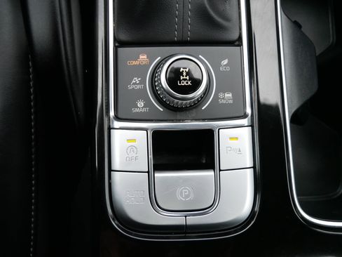 Used 2025 Kia Telluride S image 23