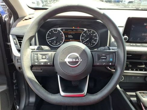 Used 2023 Nissan Rogue SV AWD/4WD image 20