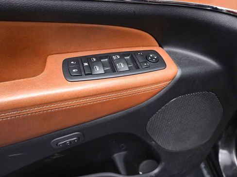 Used 2011 Jeep Grand Cherokee Overland Summit image 13