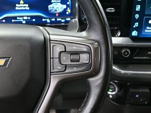 Used 2023 Chevrolet Silverado 1500 High Country w/ High Country Premium Package AWD/4WD image 37