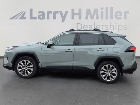 Certified 2023 Toyota RAV4 XLE Premium image 3