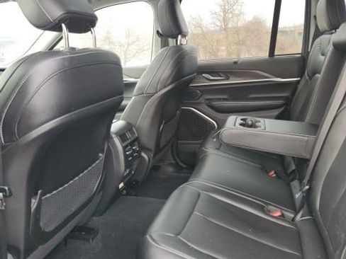 Used 2023 Jeep Grand Cherokee 30th Anniversary image 11