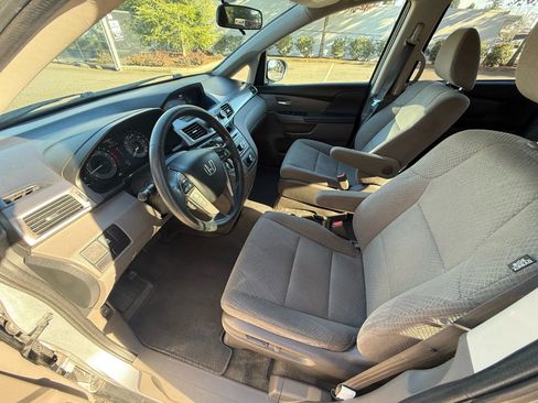 Used 2016 Honda Odyssey LX image 16