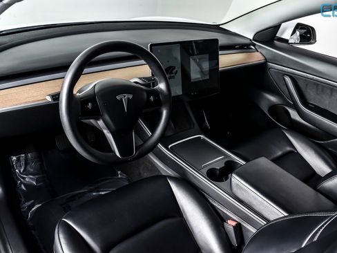 Used 2021 Tesla Model 3 Standard Range Plus image 15