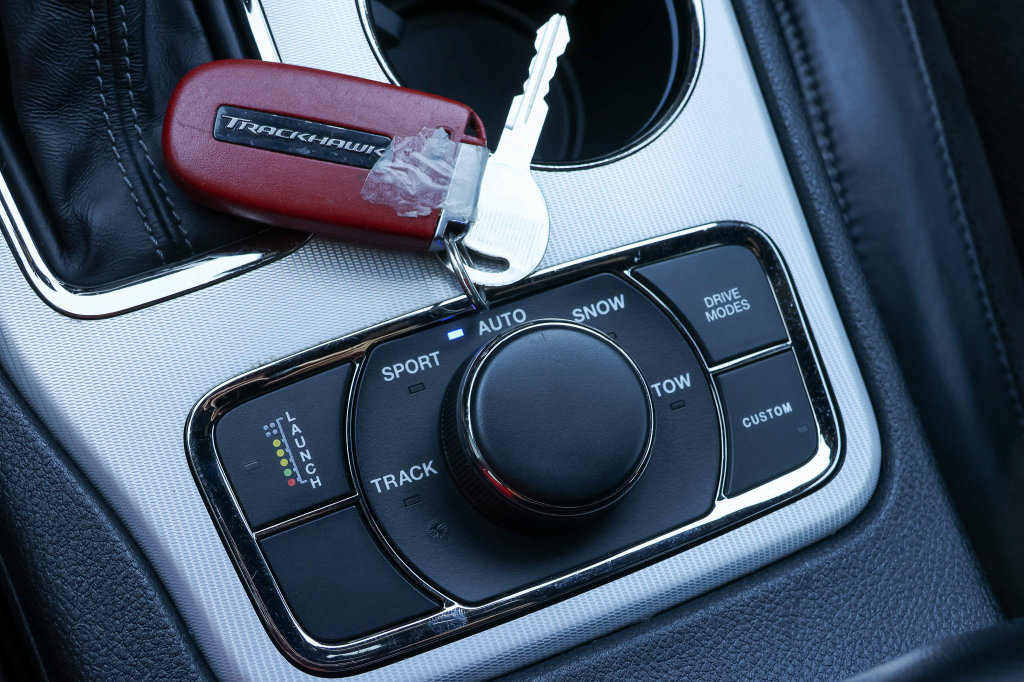 Used 2020 Jeep Grand Cherokee Trackhawk AWD/4WD image 26