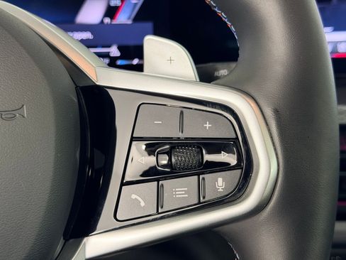 Certified 2025 BMW M440i image 29