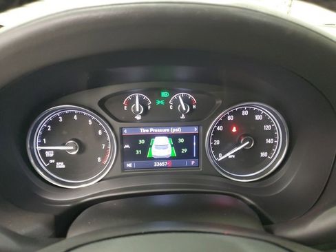 Used 2024 Buick Enclave Essence w/ Technology Package image 25