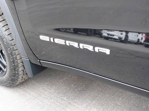 Used 2023 GMC Sierra 1500 Pro w/ Graphite Edition AWD/4WD image 13