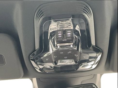 New 2025 Alfa Romeo Stelvio Sprint w/ Convenience Package image 23