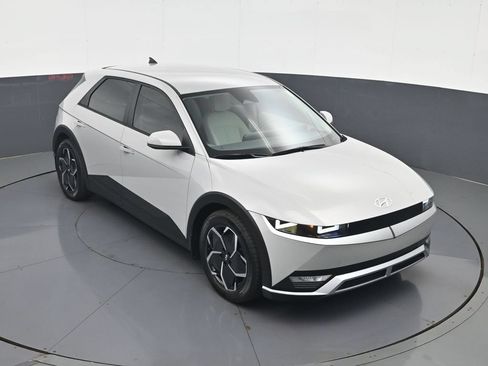 Certified 2023 Hyundai Ioniq 5 SEL RWD image 17