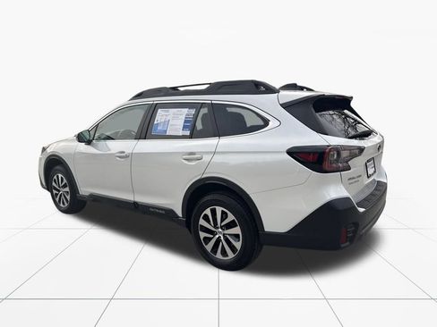 Used 2021 Subaru Outback Premium image 6