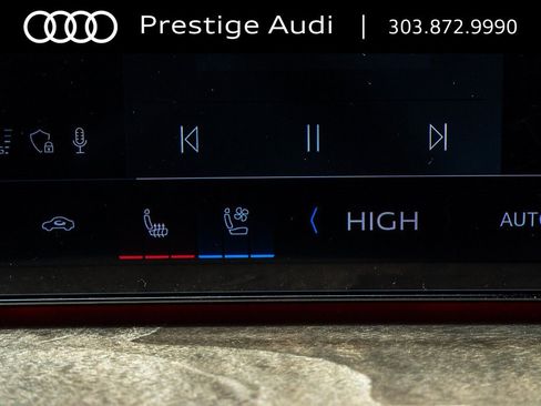 New 2025 Audi Q5 Prestige image 18