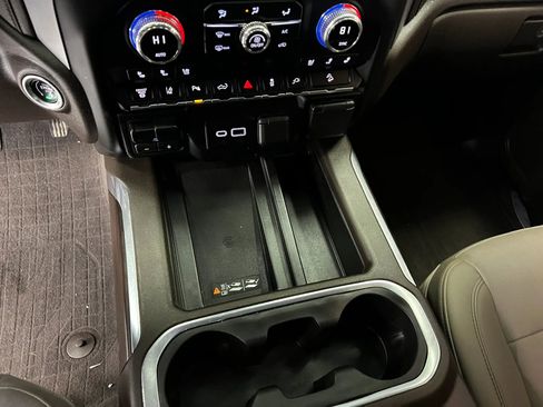Used 2022 GMC Sierra 3500 SLT w/ SLT Premium Package AWD/4WD image 20
