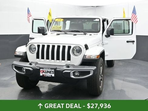 Used 2023 Jeep Wrangler Unlimited Sahara AWD/4WD image 52