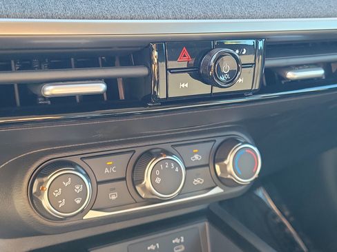 New 2026 Nissan Kicks S image 26