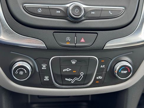 Used 2024 Chevrolet Equinox LS image 12